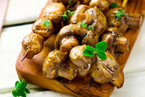 Брошет из шампиньонов