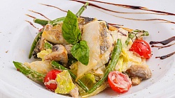 Салат Из филе судака в лаймовом маринаде