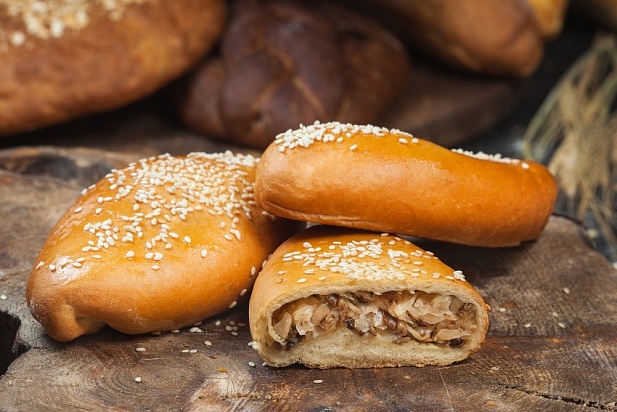 Пирожок с грибами