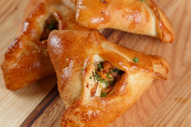 Расстегай с красной рыбой (нерка)